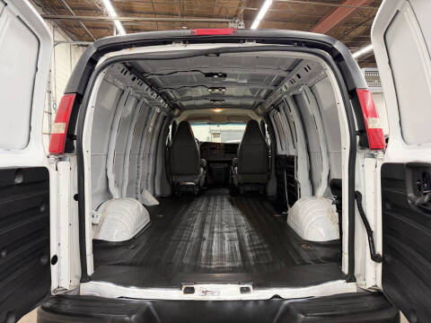 2016 Chevrolet Express 2500