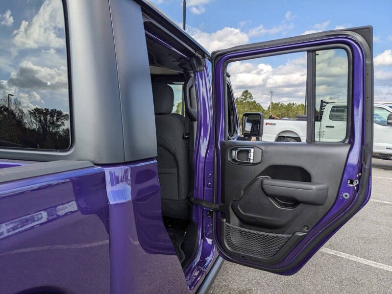 2026 Jeep Gladiator Willys