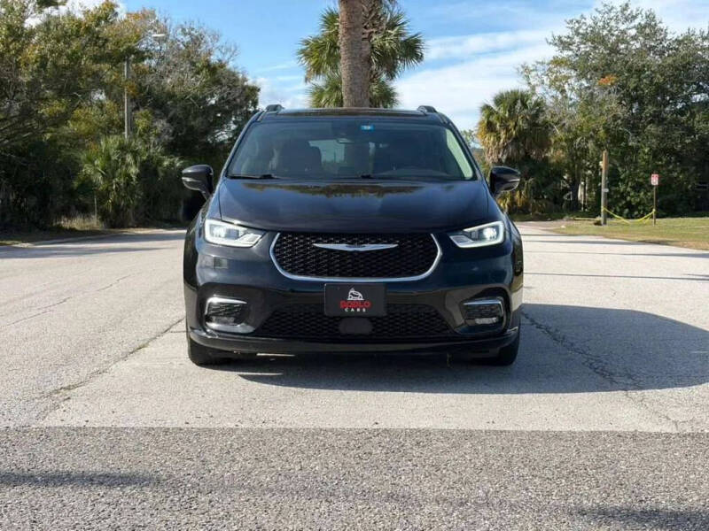 2022 Chrysler Pacifica Hybrid Touring L