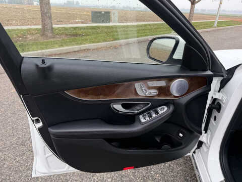 2016 Mercedes-Benz C-Class