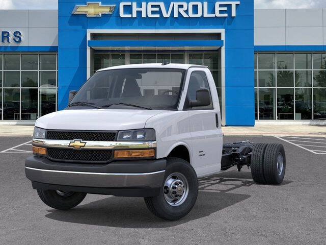 2025 Chevrolet Express 4500