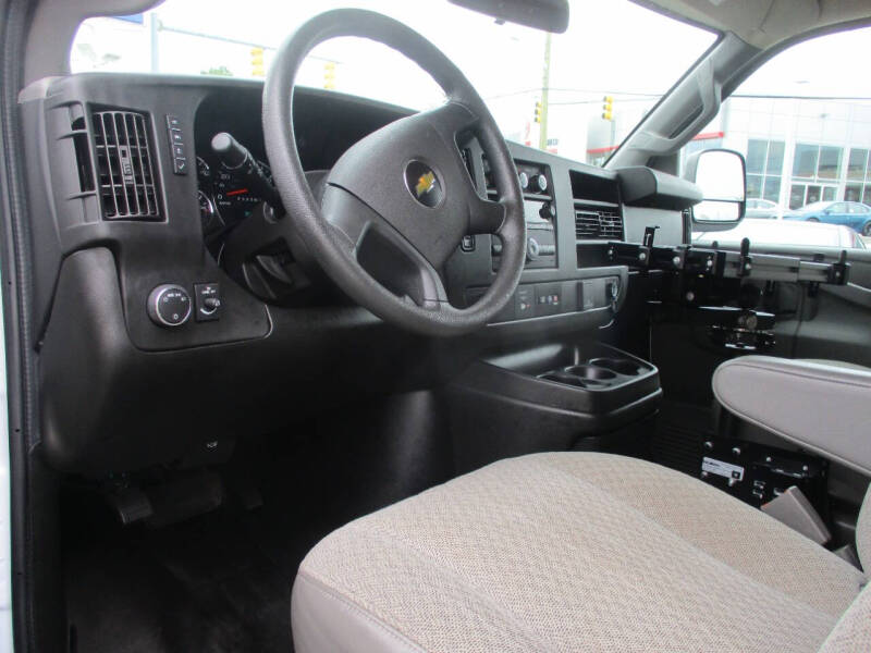 2021 Chevrolet Express 2500