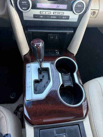 2014 Toyota Camry XLE V6