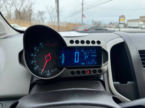 2016 Chevrolet Sonic LT Auto