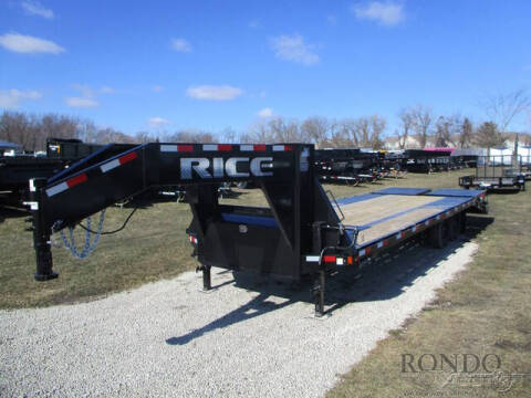 2024 Rice Trailers Gooseneck DOG14205 for sale at Rondo Truck & Trailer in Sycamore IL