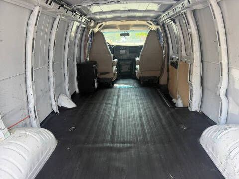 2018 Chevrolet Express 2500