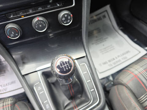 2016 Volkswagen Golf GTI Autobahn