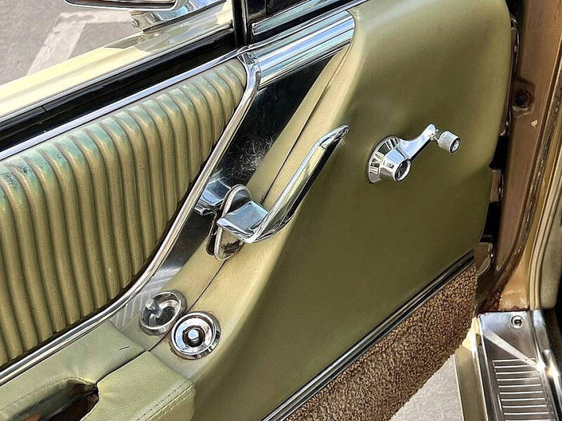 1965 Ford Thunderbird