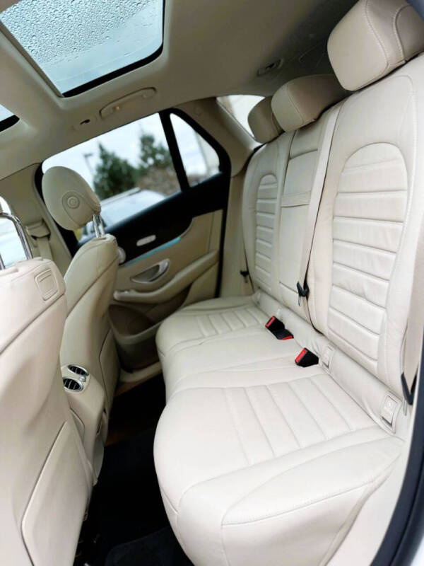 2019 Mercedes-Benz GLC GLC 300 4MATIC