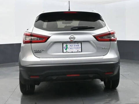 2022 Nissan Rogue Sport SV