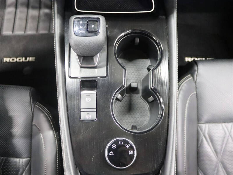 2022 Nissan Rogue Platinum