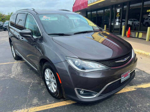2019 Chrysler Pacifica Touring L