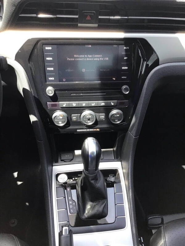 2020 Volkswagen Passat SE