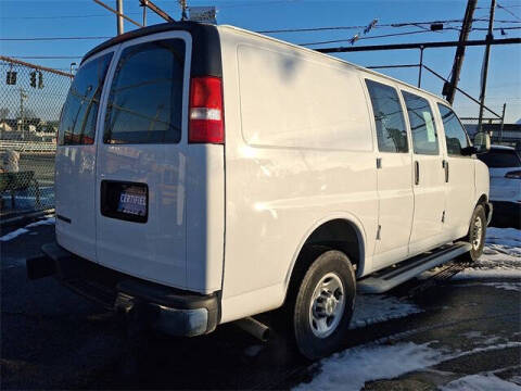 2023 Chevrolet Express 2500