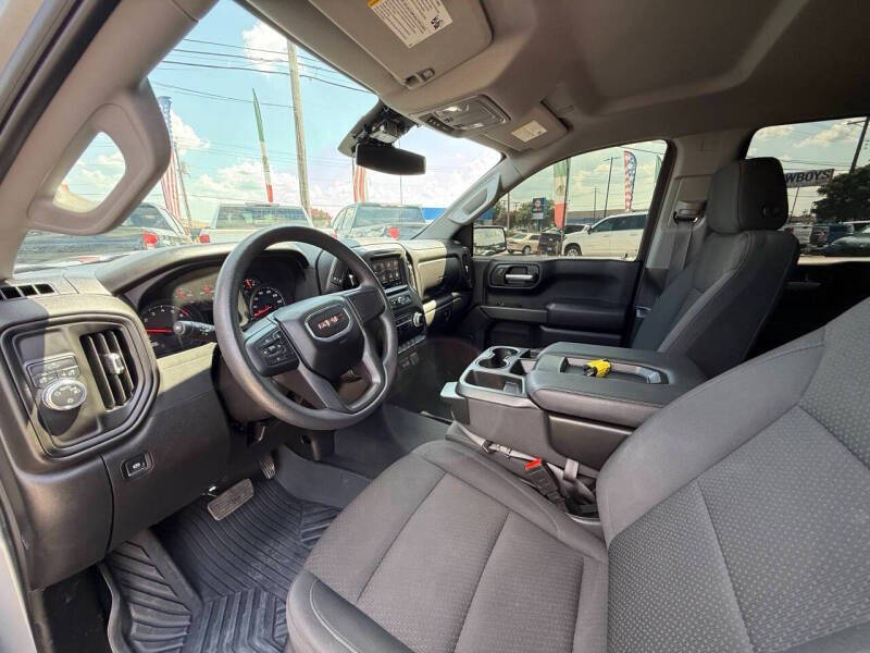 2025 GMC Sierra 1500 Pro