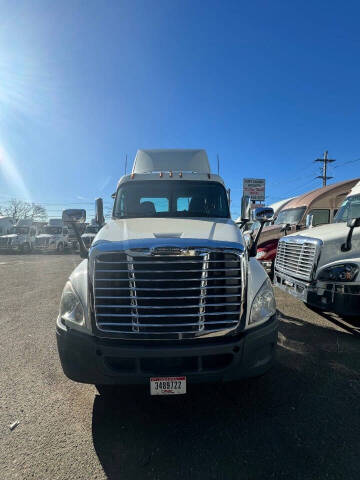 2016 Freightliner Cascadia for sale at DL Auto Lux Inc. in Westminster CA