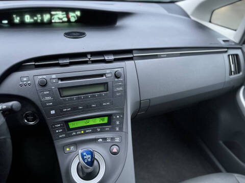 2010 Toyota Prius II