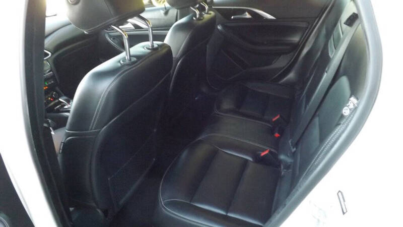 2018 Infiniti QX30 Premium