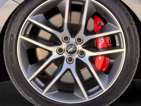 2022 Ford Mustang EcoBoost