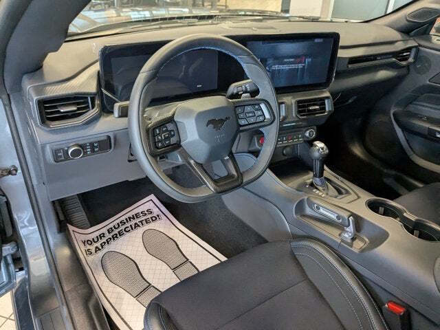 2025 Ford Mustang Dark Horse