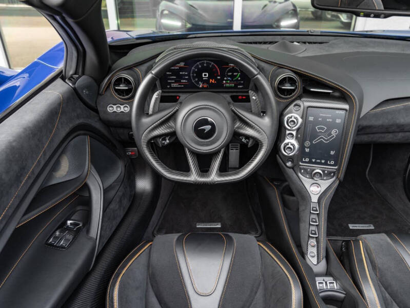 2020 McLaren 720S Spider Luxury