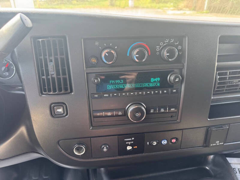 2021 GMC Savana 2500