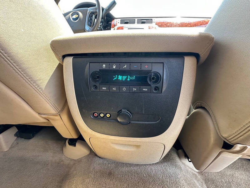 2013 Chevrolet Suburban LT