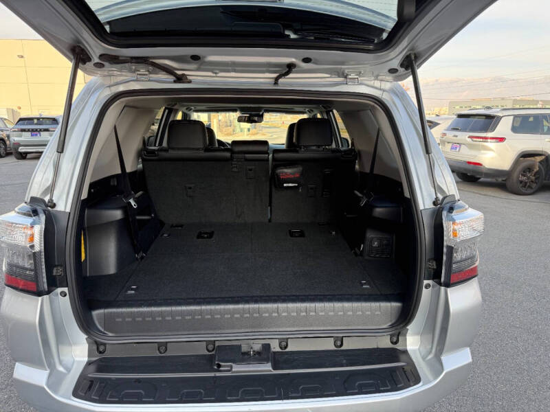 2024 Toyota 4Runner SR5 Premium