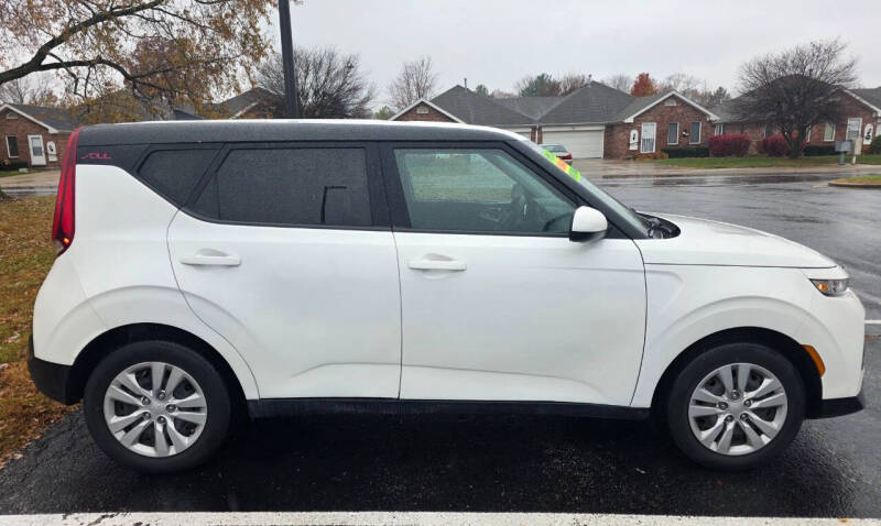 2022 Kia Soul LX