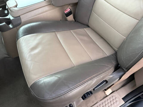 2004 Ford Excursion Eddie Bauer