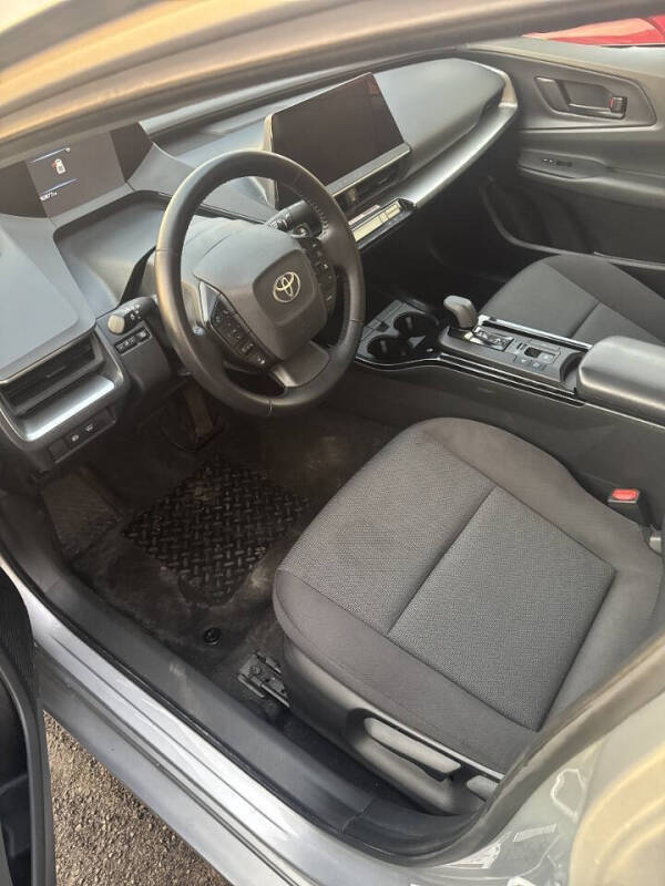 2024 Toyota Prius LE