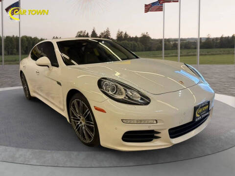 2016 Porsche Panamera