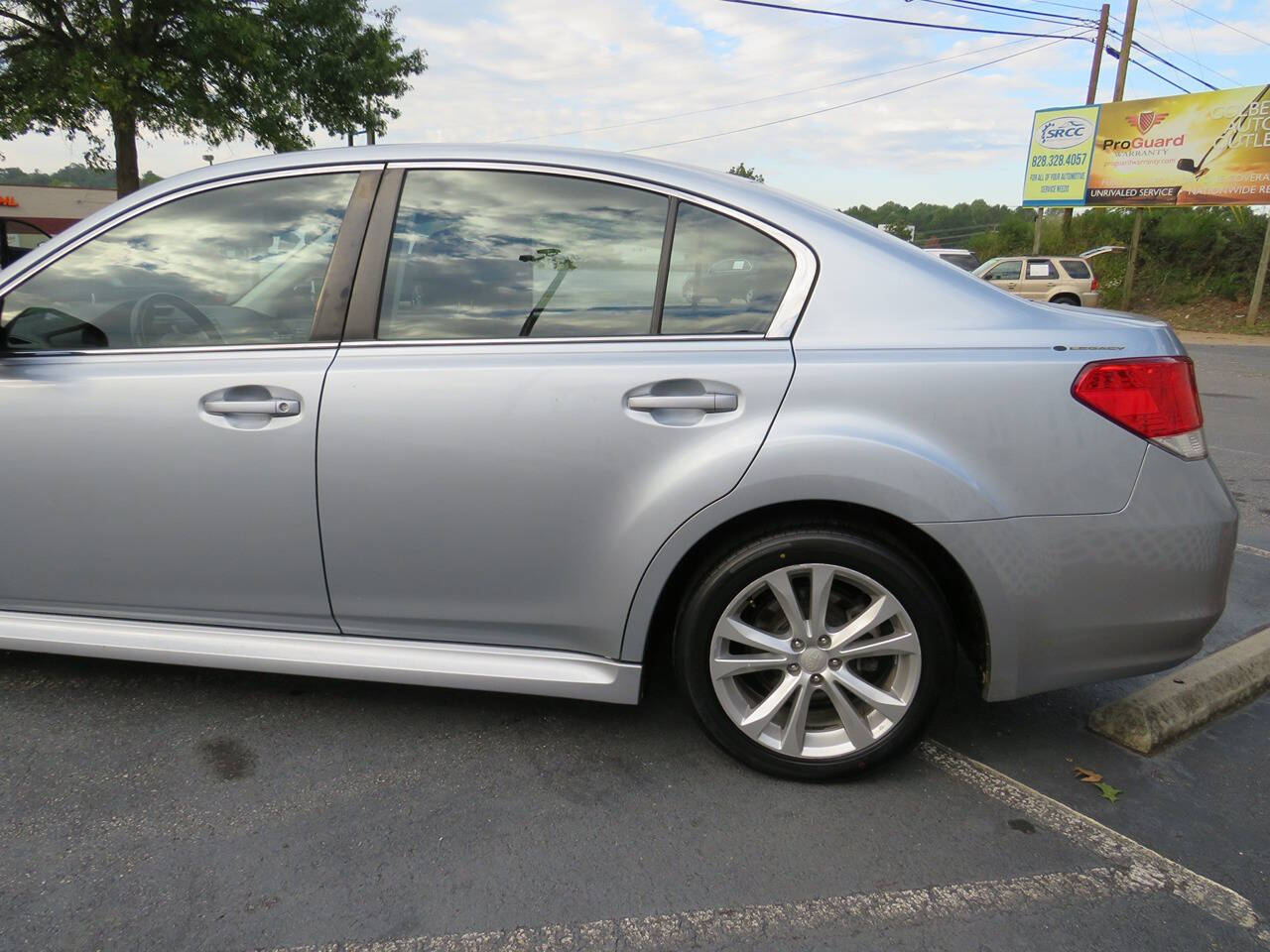 2013 Subaru Legacy for sale at Colbert's Auto Outlet in Hickory, NC