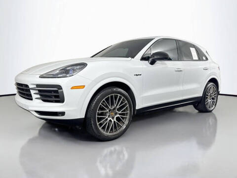 2022 Porsche Cayenne E-Hybrid