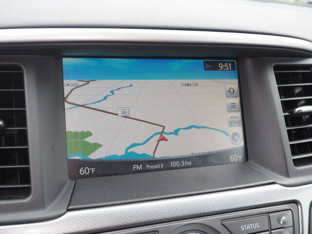 2020 Nissan Pathfinder SL