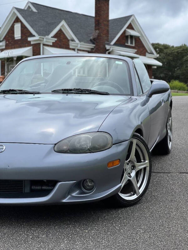 2004 Mazda Miata null photo 13