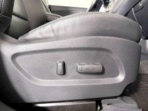 2017 Hyundai Santa Fe Limited Ultimate