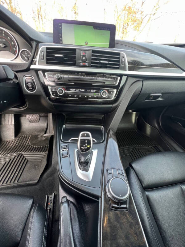 2018 BMW 3 Series 330i xDrive