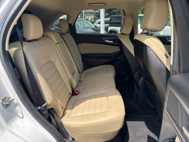 2020 Ford Edge SEL