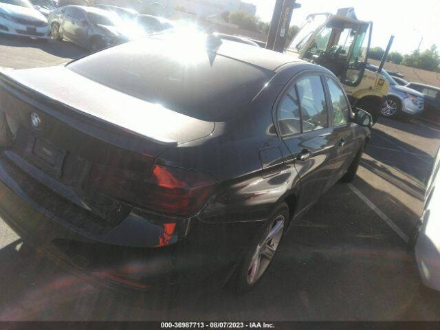 2014 BMW 3 Series 320i