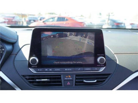 2021 Nissan Altima 2.5 SR