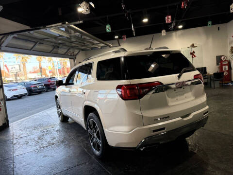 2018 GMC Acadia Denali