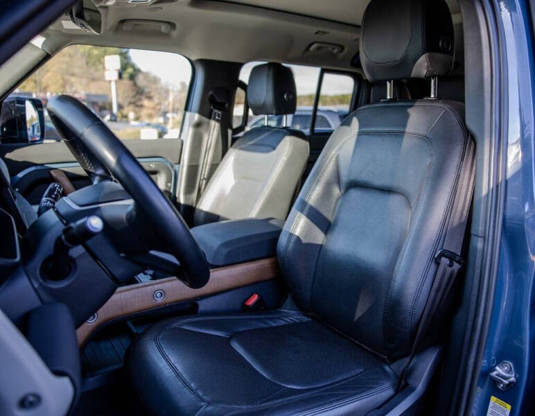 2023 Land Rover Defender 110 S