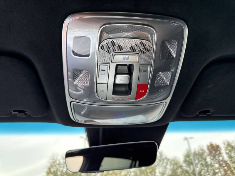 2025 Genesis G90 3.5T e-Supercharger