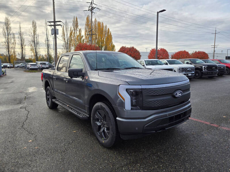 2025 Ford F-150 Lightning Flash