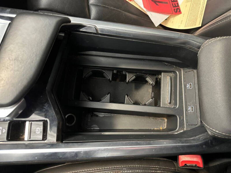 2021 Audi e-tron quattro Premium