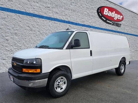 2025 Chevrolet Express 3500