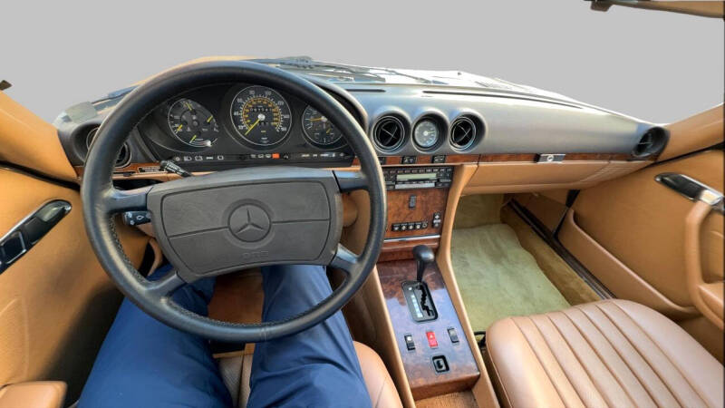 1986 Mercedes-Benz 560-Class 560 SL