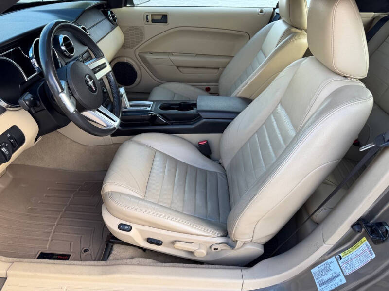 2005 Ford Mustang GT Premium