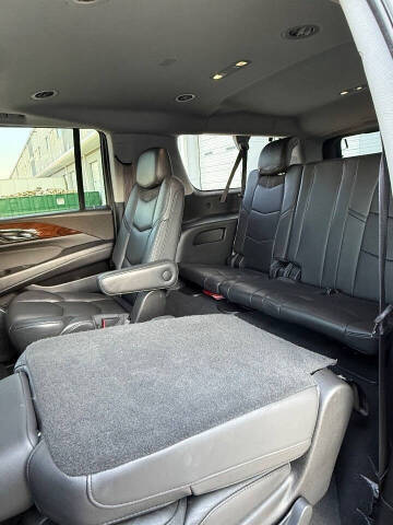 2016 Cadillac Escalade ESV Luxury Collection